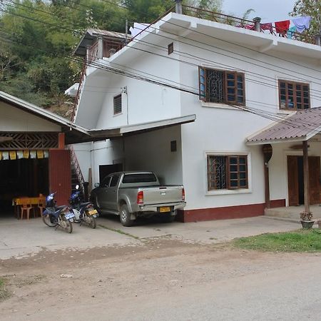 Syvongsack Guesthouse Muang Pakbèng Extérieur photo